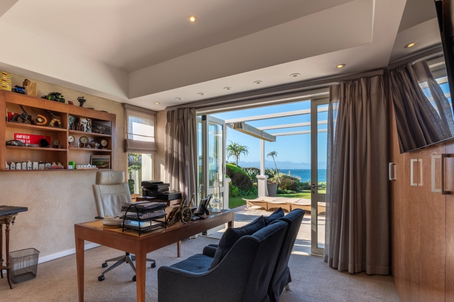 5 Bedroom Property for Sale in Whale Rock Beach Western Cape